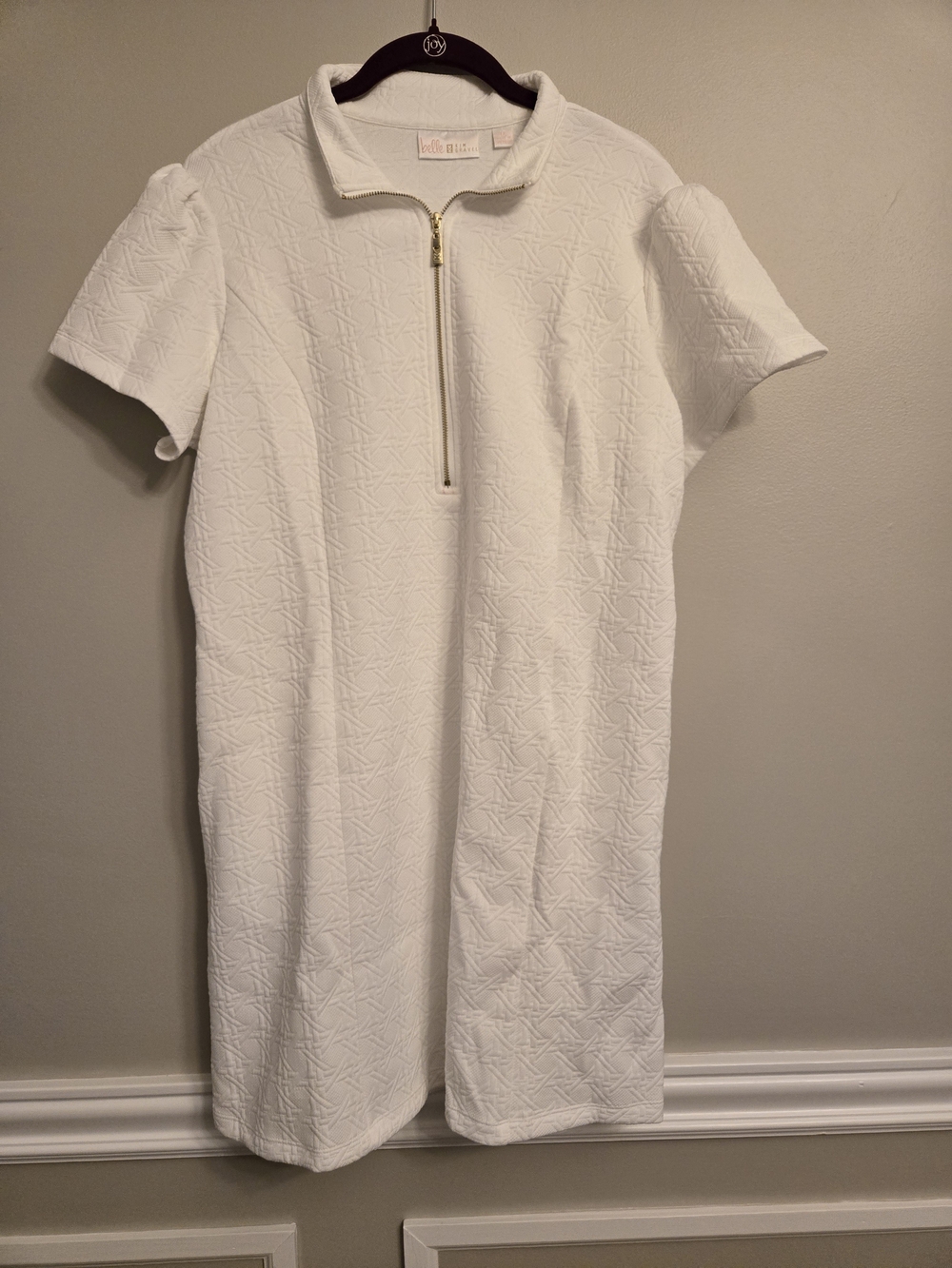 Belle by Kim Gravel Petite White Textured Short Zip Dress